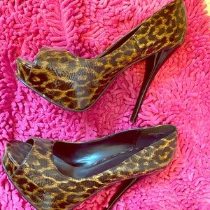 Animal Print peep toe heels Sz 9 perfect cond!